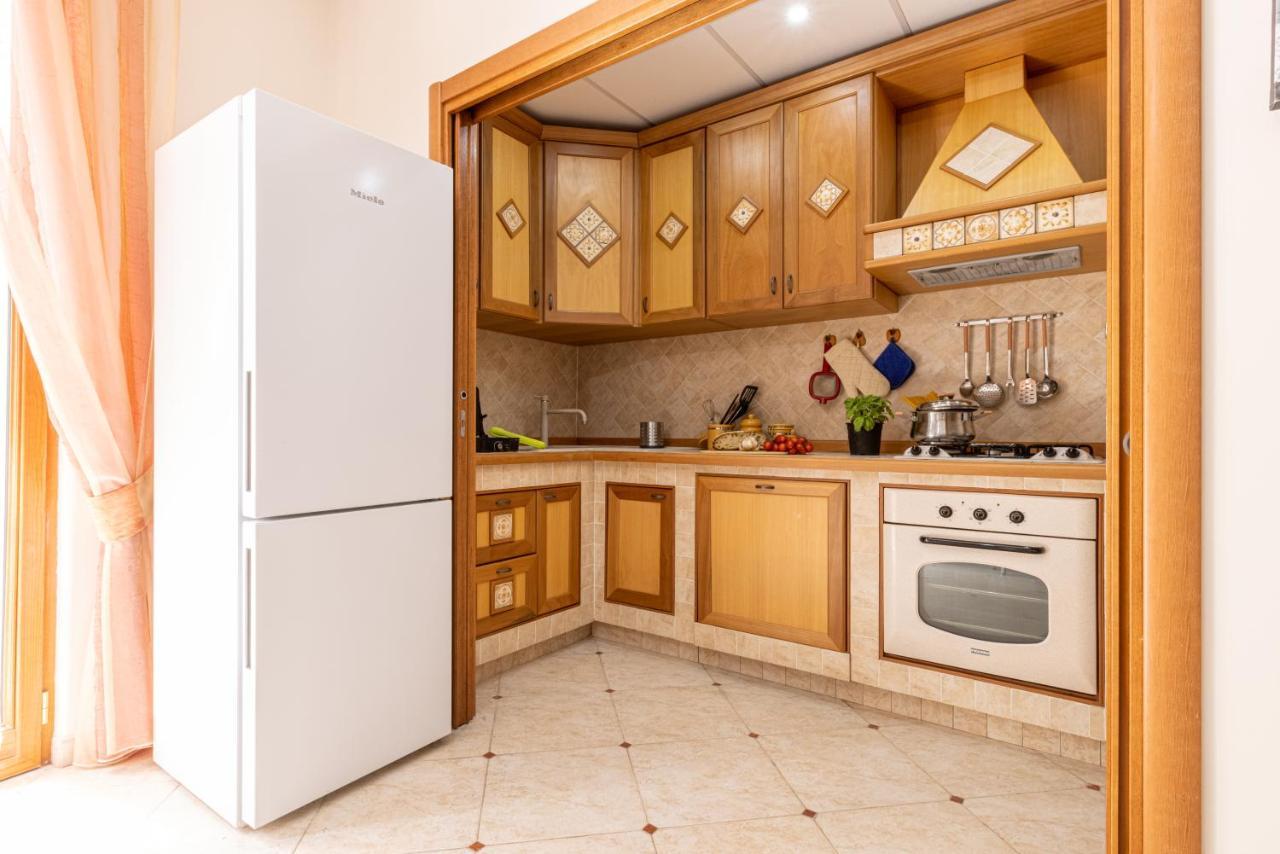 Sorrentovibes - Spacious 3 Bedrooms Apartment In Sorrento Oldtown Buitenkant foto